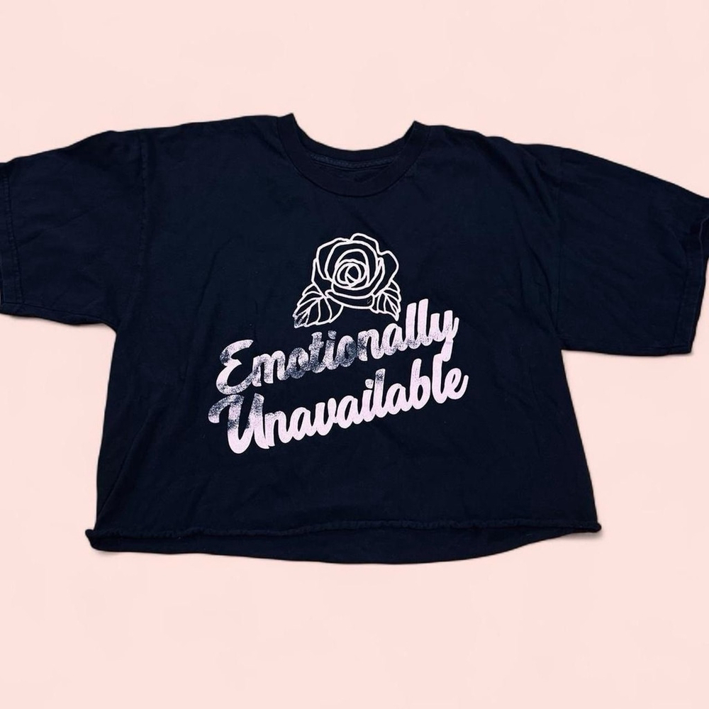 Black Matter Emotionally Unavailable Women’s Cropped T-Shirt XL Black Lounge